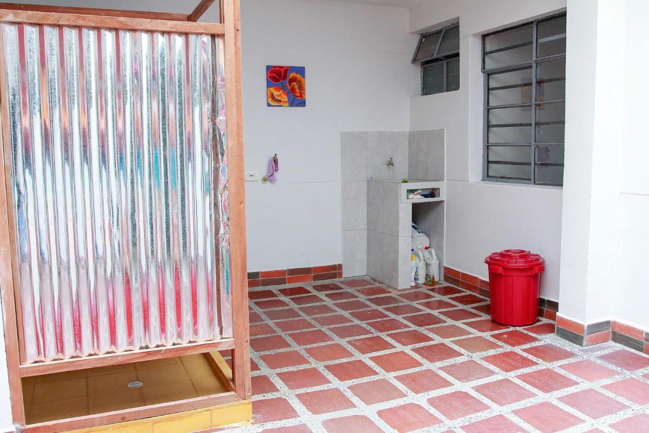 Casa Tuvia Parque Hostel Medellín Exterior foto